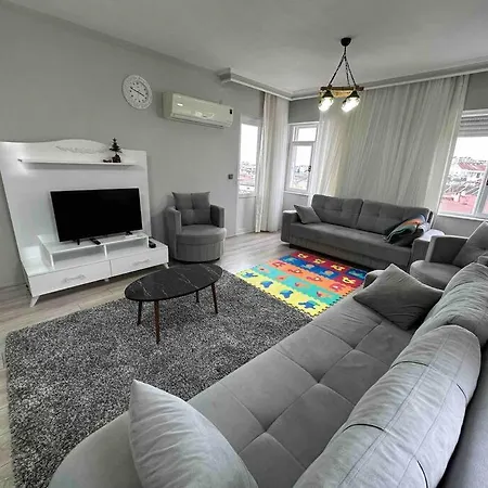 3+1 Furnished Close To Konyaalti Appartement