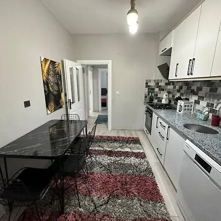 3+1 Furnished Close To Konyaalti Appartement